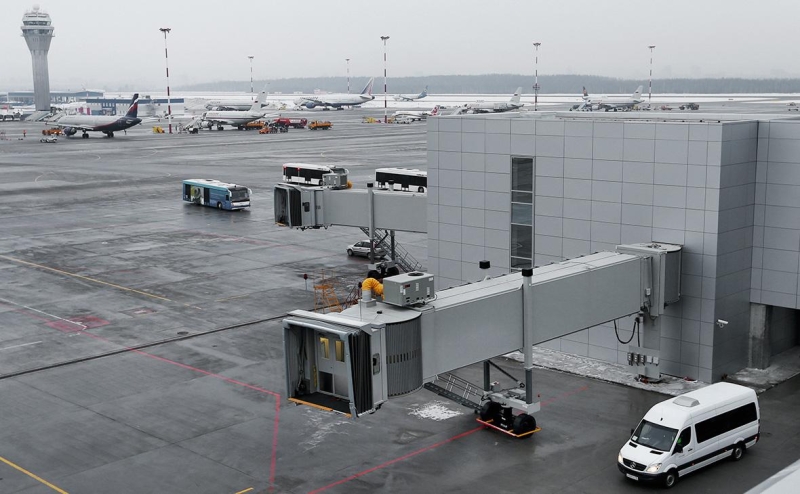 Минобороны объяснило закрытие неба над Петербургом тренировкой ПВО