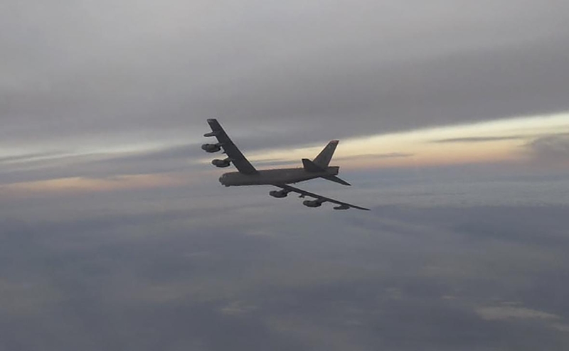 Минобороны сообщило о двух летевших к России бомбардировщиках США