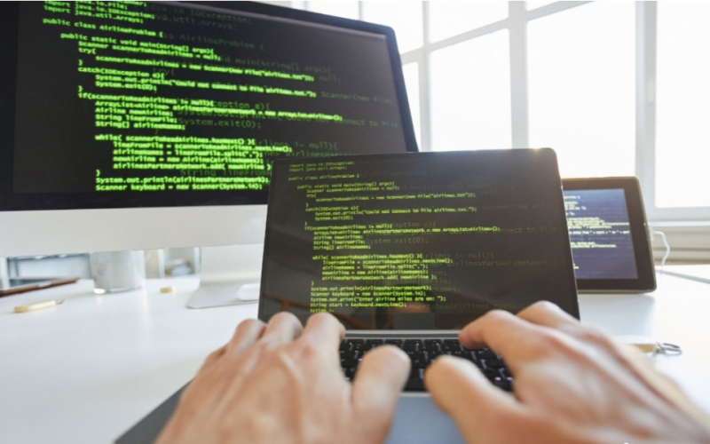 Минобороны сообщило о переброске военной техники в Курскую область