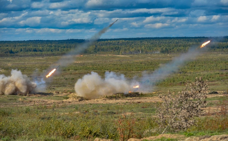 Минобороны сообщило об уничтожении восьми складов с боеприпасами ВСУ