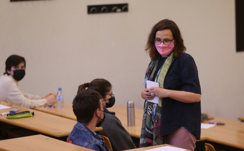 Минобрнауки рекомендовало перевести на удаленку непривитых студентов