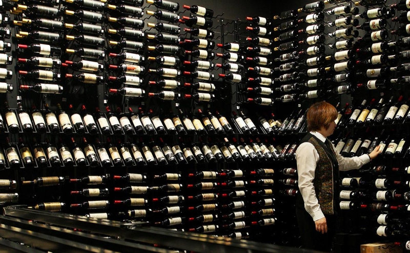 Минпромторг предложил выделять российское вино в меню ресторанов