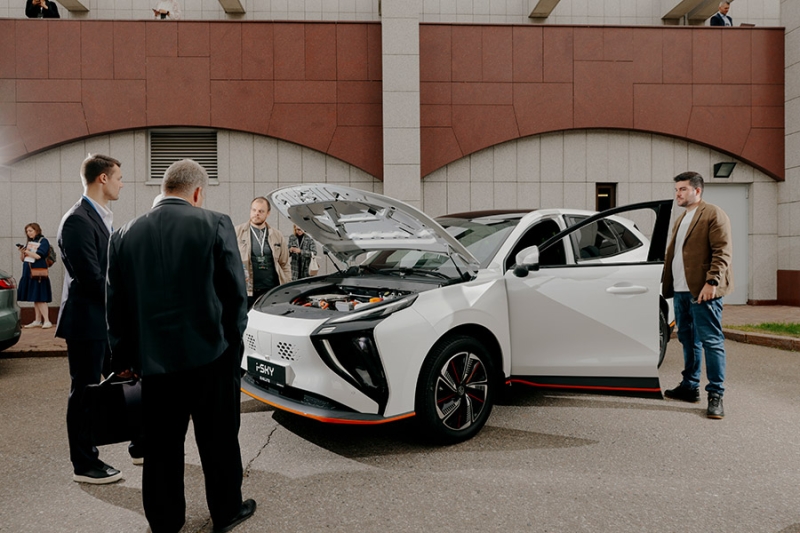 Минпромторг составил список автомобилей для чиновников