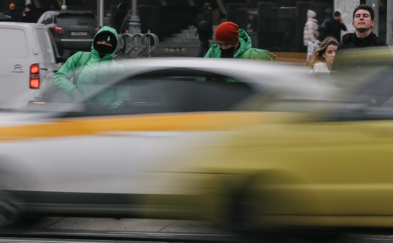 Минтранс предложил упростить техконтроль для самозанятых таксистов