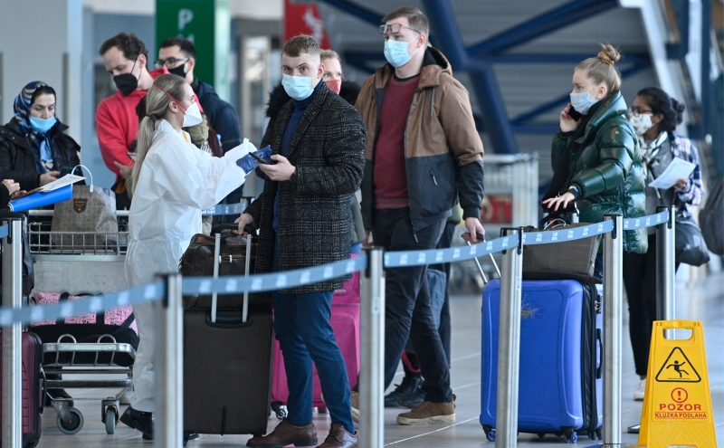 Минздрав Чехии запретил поездки в Россию из-за коронавируса