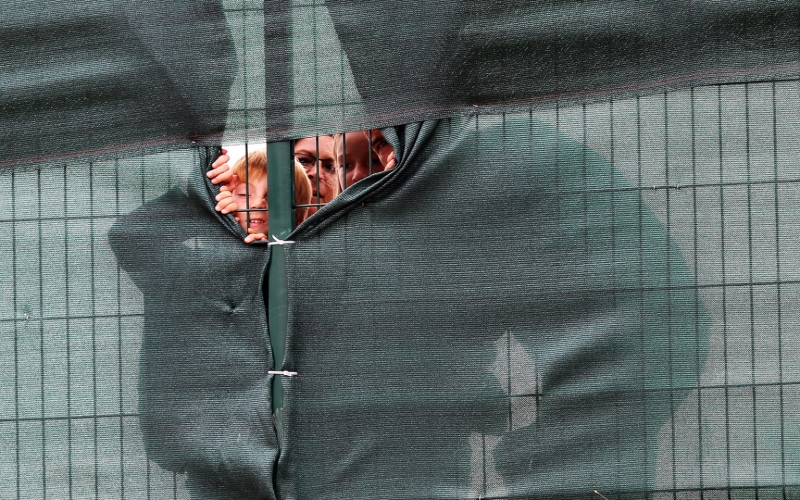 Минздрав разрешил прививать &laquo;Спутником V&raquo; кормящих женщин