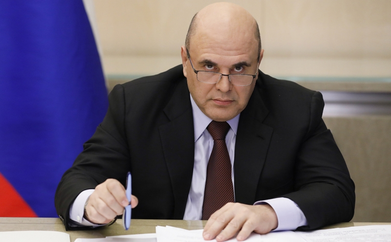 Мишустин поручил организовать вакцинацию чиновников