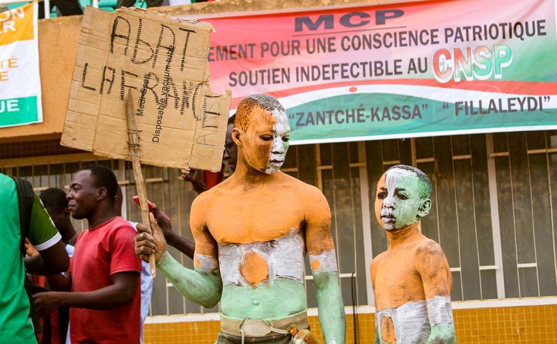 Мятежники в Нигере заявили об атаке Франции на позиции нацгвардии