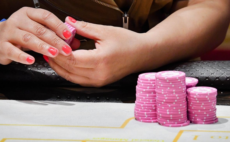 Мода на отдых в Сочи и на Алтае привела к притоку молодежи в казино