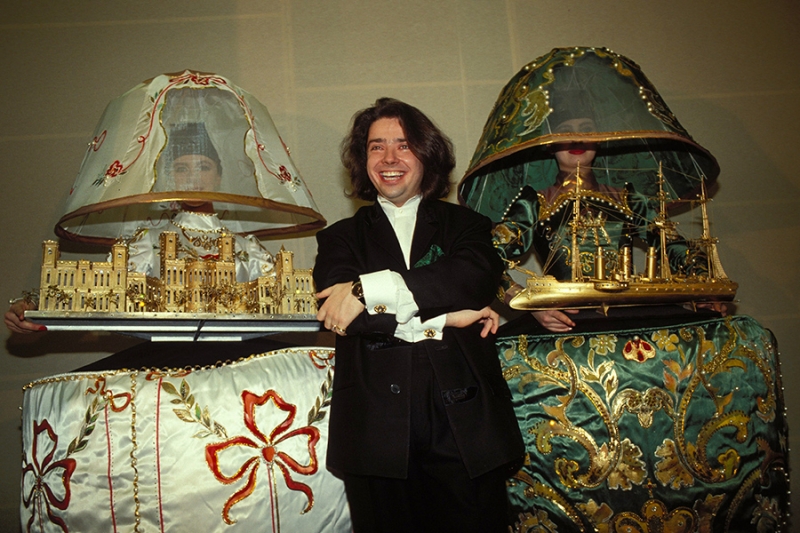 «Мода — это прежде всего поиск самого себя»: жизнь Валентина Юдашкина