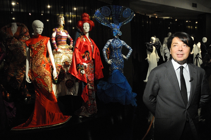 «Мода — это прежде всего поиск самого себя»: жизнь Валентина Юдашкина