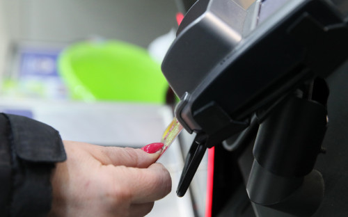 Moody's увидело риск ограничения доступа России к Visa и MasterCard