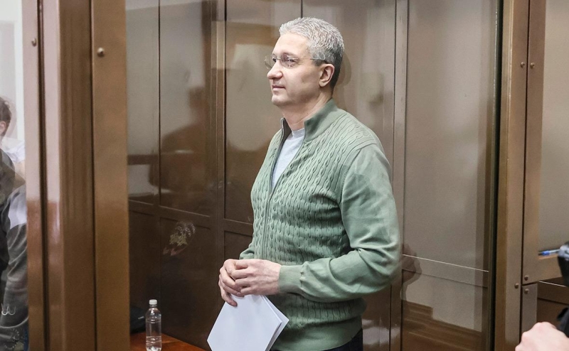 Мосгорсуд начал дело Тимура Иванова со спора о тайне и паромах