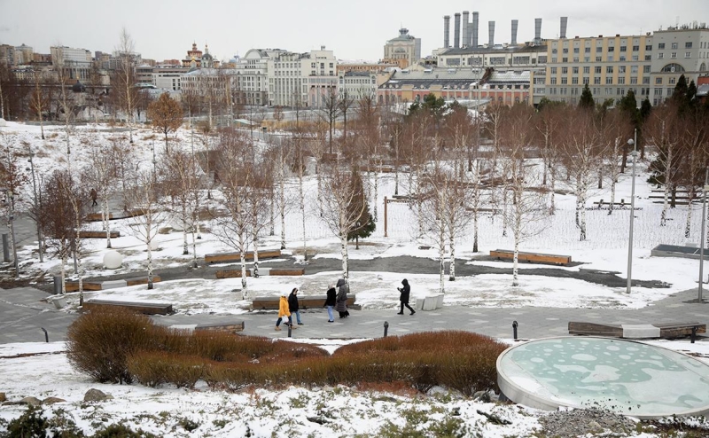 Москва покрылась снегом. Видео