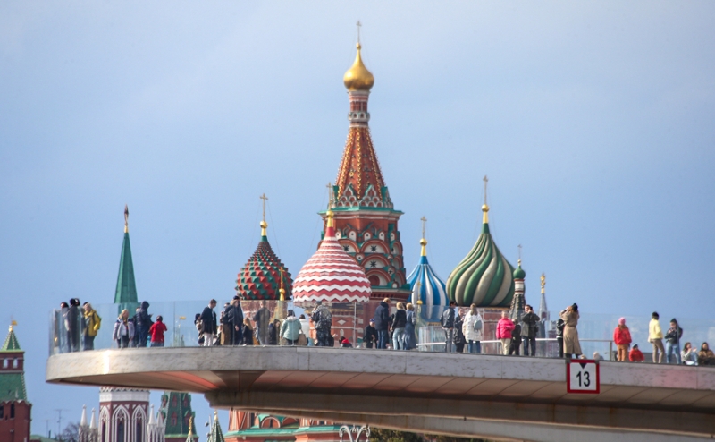 Москва взяла в долг на рынке впервые с 2013 года