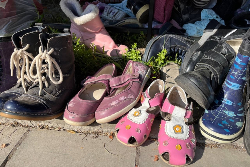 «Может, нас не достанут». Два дня в Рыльске в 30 км от боев. Репортаж