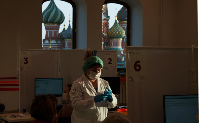 Мурашко заявил о росте темпов вакцинации почти в четыре раза