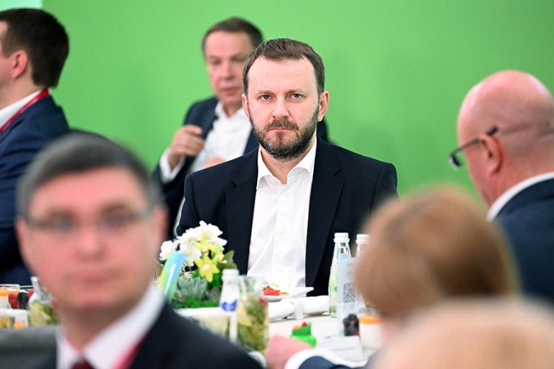 «Мы приняли кучу неэффективных решений». Главное с завтрака «Сбера»