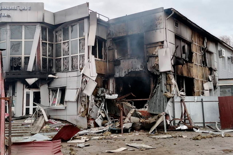 &laquo;Мы устали от страха&raquo;: как живут люди, уехавшие от обстрелов в