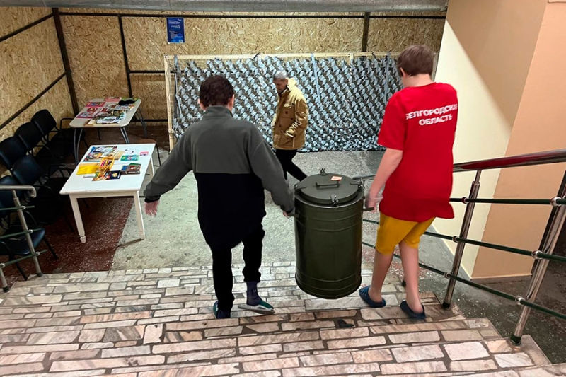 &laquo;Мы устали от страха&raquo;: как живут люди, уехавшие от обстрелов в