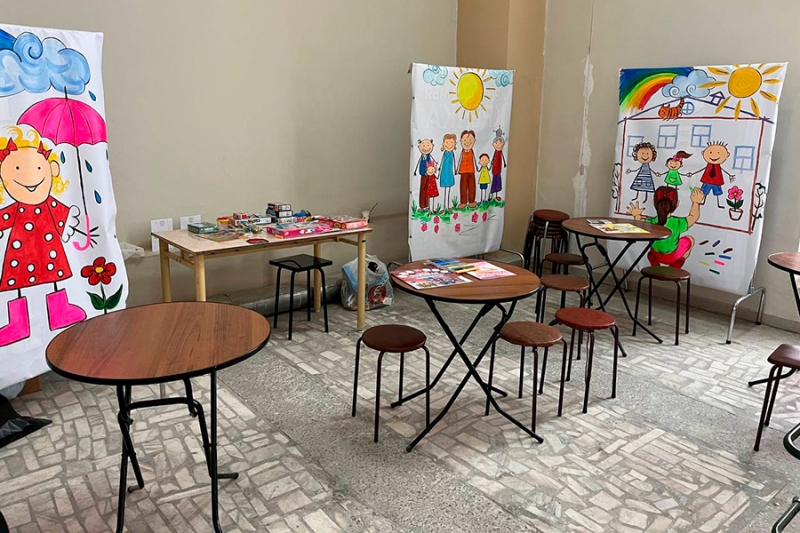 &laquo;Мы устали от страха&raquo;: как живут люди, уехавшие от обстрелов в