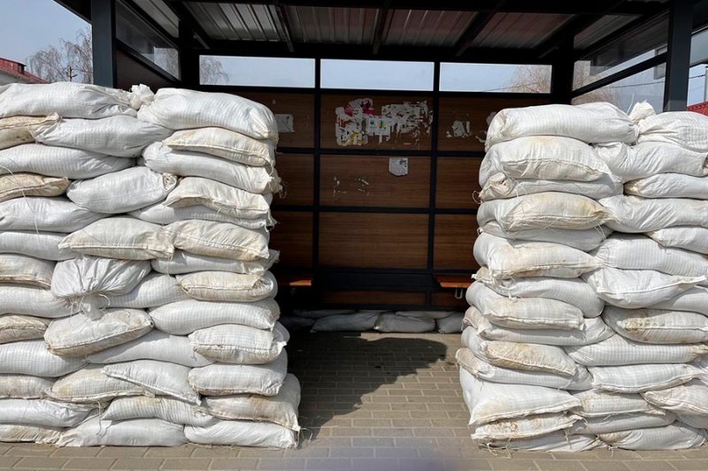 &laquo;Мы устали от страха&raquo;: как живут люди, уехавшие от обстрелов в