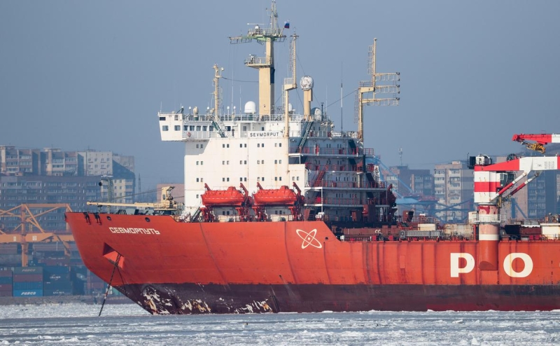 На атомном контейнеровозе в Мурманске произошел пожар