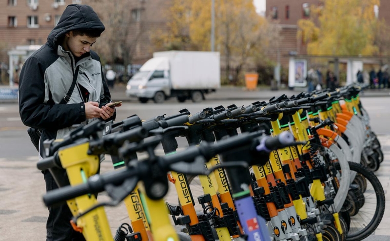 На электросамокаты предложили распространить балльную оценку