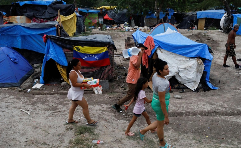 На границе Мексики и США усугубился гуманитарный кризис из-за