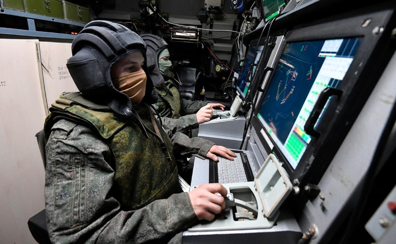 На крупнейшем НПЗ на юге России произошел пожар из-за атаки дрона