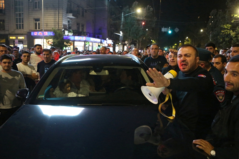 На митинге против Пашиняна в Ереване задержали 46 человек
