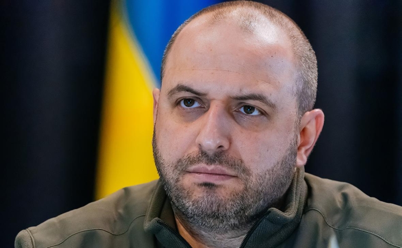 На Украине сообщили о возбуждении дела против главы Минобороны Умерова