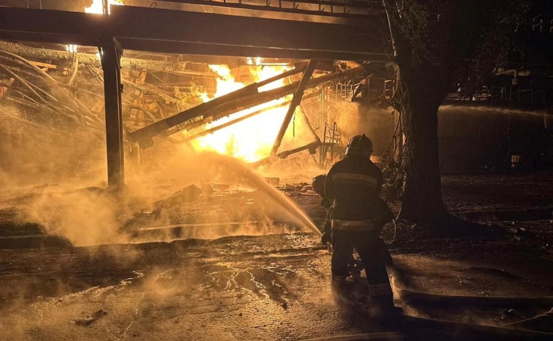 На Украине сообщили об ударе по нефтезаводу в Кременчуге