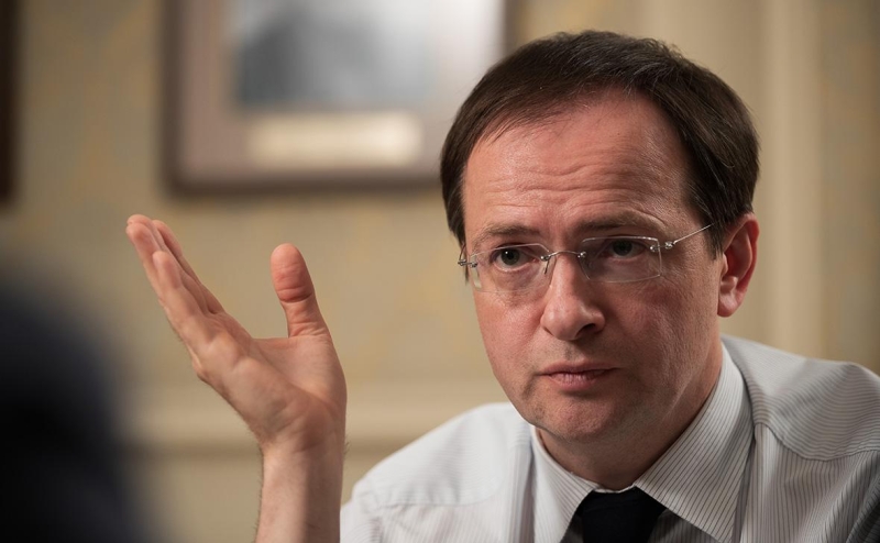 На Украине в старших классах уроки химии и физики станут