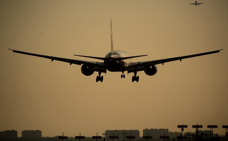 На запасные аэродромы после атаки беспилотников на Москву ушли 10