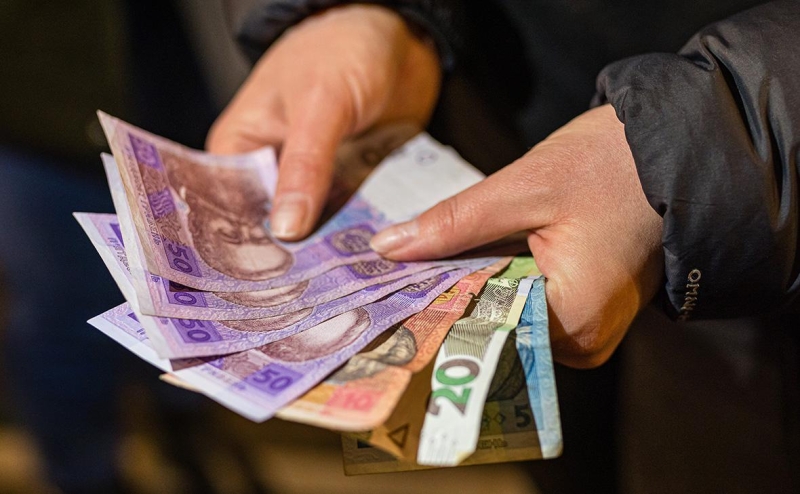 Нацбанк Украины потратил на поддержание гривны рекордные $5,3 млрд