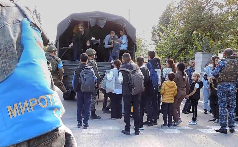 Начались переговоры армян Карабаха с Азербайджаном