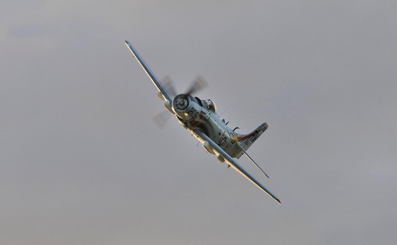 Над Тихим океаном потерпели крушение вертолет и истребитель США