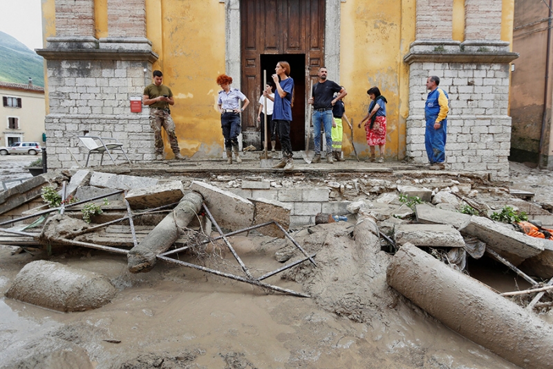 Наводнение в Италии из-за сильного шторма. Фоторепортаж