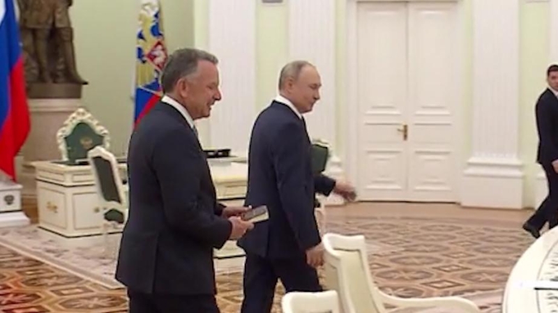 NBC рассказал о нарушении Уиткоффом протокола на встречах с Путиным