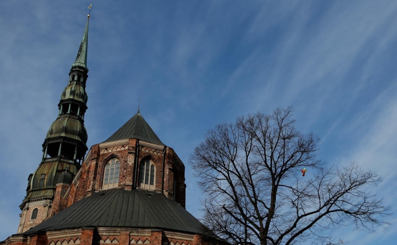 Не сдавшим языковой экзамен россиянам предпишут покинуть Латвию