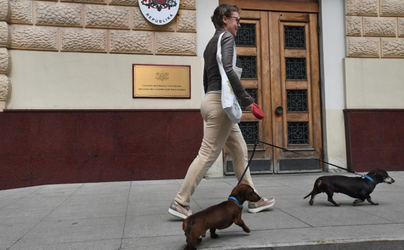 Не сдавшим языковой экзамен россиянам предпишут покинуть Латвию