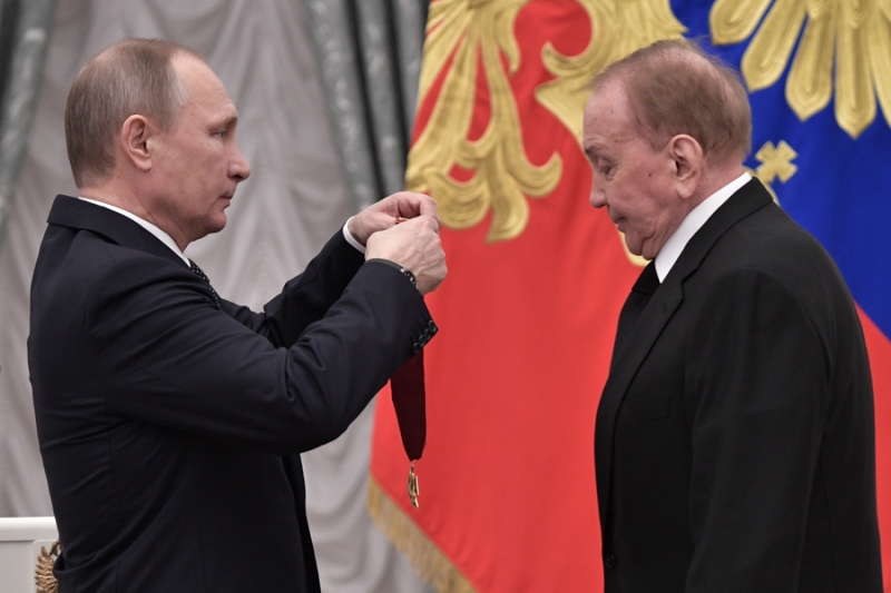 Не только КВН. Жизнь и карьера Александра Маслякова в 10 фотографиях