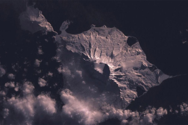 Необитаемые острова и «ад в раю»: кого Трамп счел торговыми