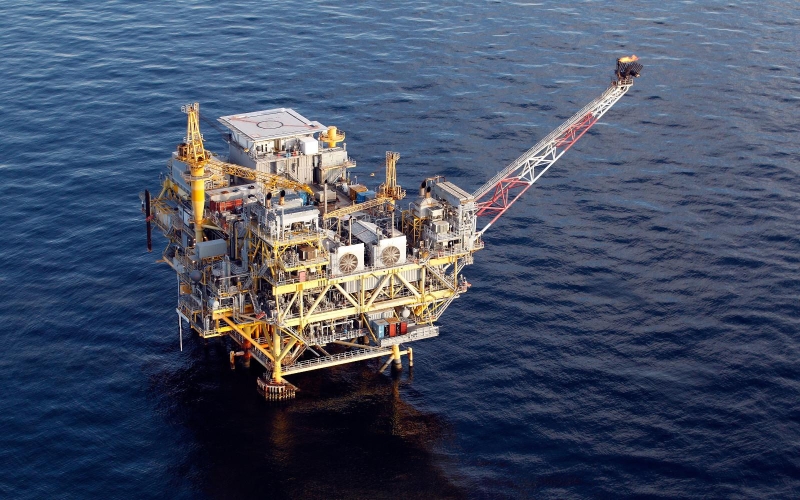 Независимые АЗС стали продавать АИ-95 дороже мейджоров из-за убытков