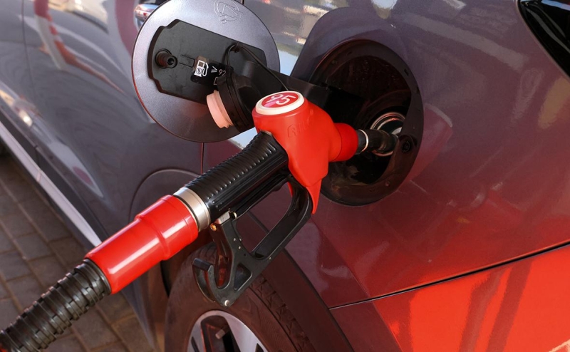 Независимые АЗС стали продавать АИ-95 дороже мейджоров из-за убытков