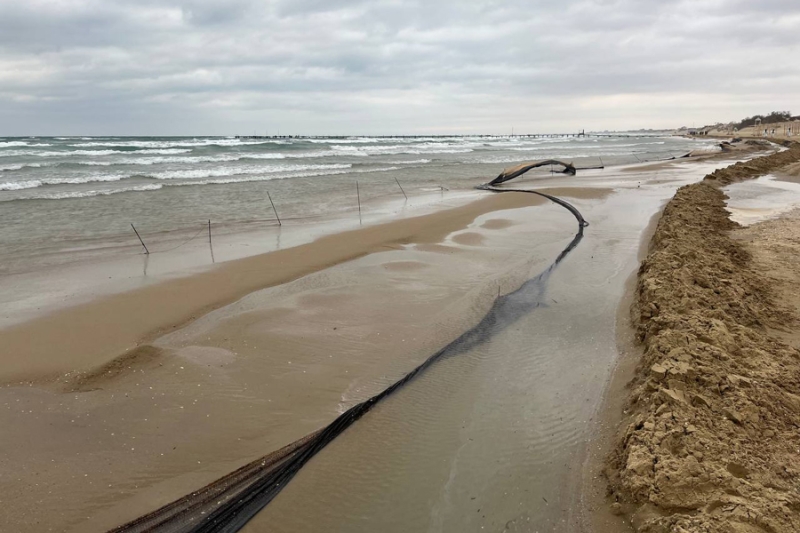 «Никто ничего не понимает». Репортаж РБК с пляжей Анапы