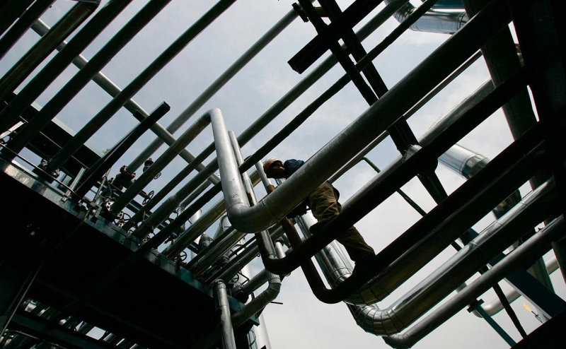 Новак сообщил о перенаправлении 20% поставок нефти из Европы в Азию