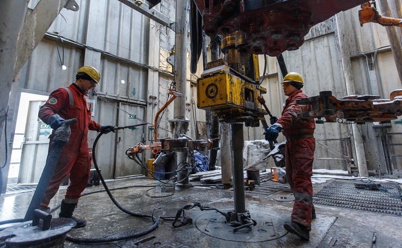 Новак&nbsp;&mdash; про снижение добычи нефти, поставки на Восток и дисконт к