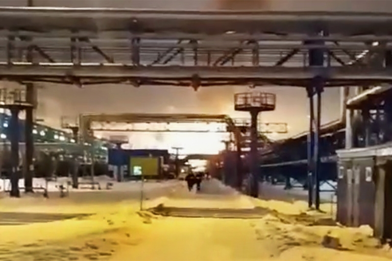 НОВАТЭК назвал внешнее воздействие причиной пожара в Усть-Луге